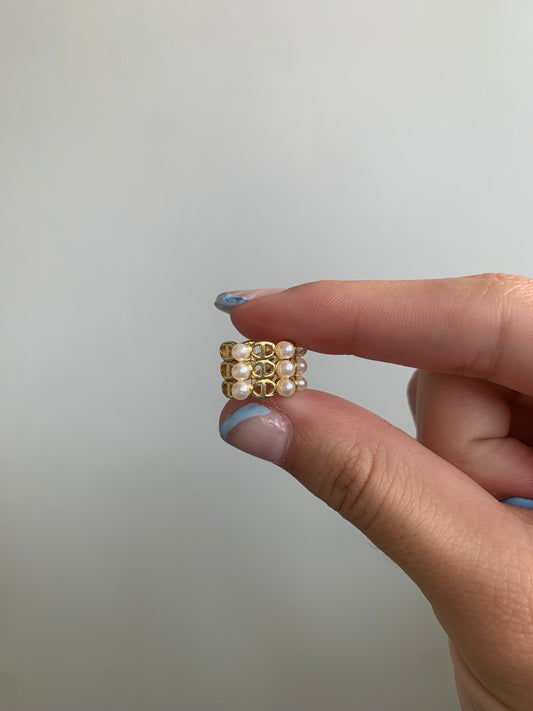 Pearl Earcuff