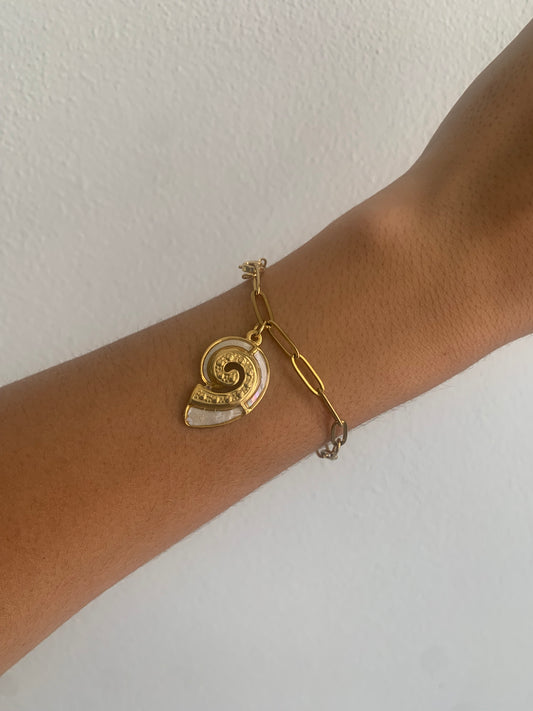 Caracol Bracelet